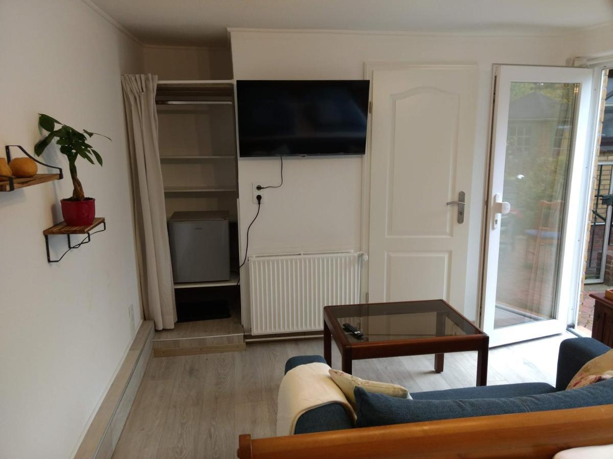 Ruhige, gemütliche 1-Zimmer Gartenwohnung für 2 Erwachsene und 2 Kinder Lubeca Exterior foto